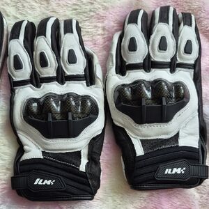 ILM Black and White Motorcycle Gloves